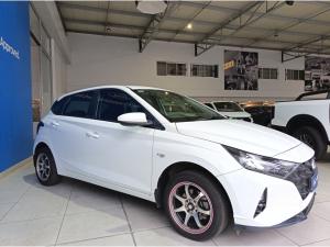 Hyundai i20 1.4 Motion auto - Image 1