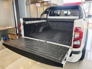 Nissan Navara 2.5DDTi double cab Pro-4X 4x4 Warrior - Image 13