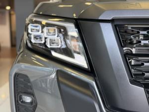 Nissan Navara 2.5DDTi double cab Stealth - Image 2