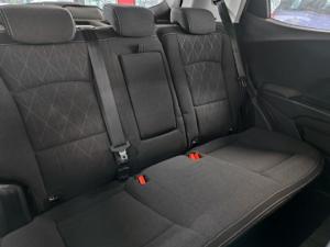 Mahindra XUV 3XO 1.2T AX5 manual - Image 6