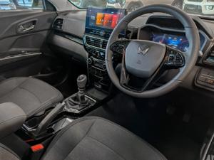 Mahindra XUV 3XO 1.2T AX5 manual - Image 7