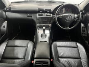 Mercedes-Benz C200 Classic automatic - Image 5