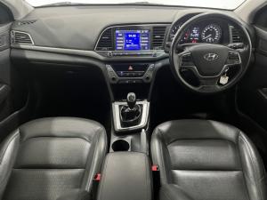 Hyundai Elantra 1.6 Executive - Image 7