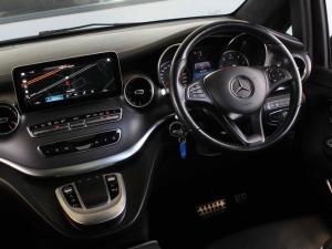 Mercedes-Benz V-Class V300d Exclusive - Image 15