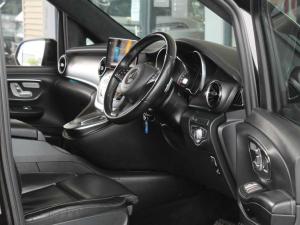 Mercedes-Benz V-Class V300d Exclusive - Image 19