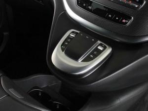 Mercedes-Benz V-Class V300d Exclusive - Image 9