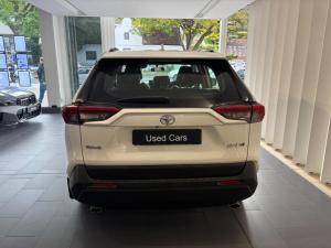 Toyota RAV4 2.0 GX auto - Image 5
