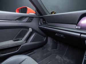 Porsche 911 targa 4 GTS - Image 24