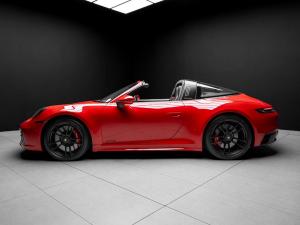 Porsche 911 targa 4 GTS - Image 2