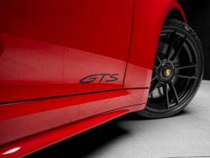 Porsche 911 targa 4 GTS - Image 8