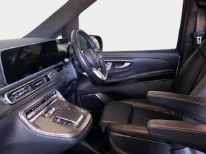 Mercedes-Benz V-Class V300d Exclusive - Image 16