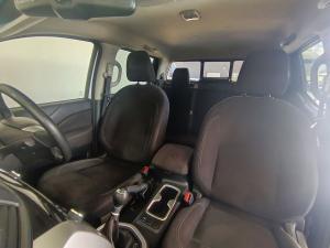 Nissan Navara 2.3D double cab SE - Image 22