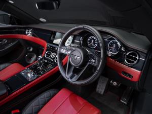 Bentley Continental GT W12 Mulliner coupe - Image 20