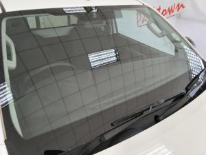 Toyota Hilux 2.4GD-6 single cab Raider manual - Image 13
