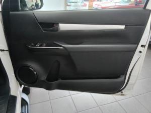 Toyota Hilux 2.4GD-6 single cab Raider manual - Image 23