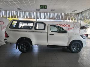 Toyota Hilux 2.4GD-6 single cab Raider manual - Image 3