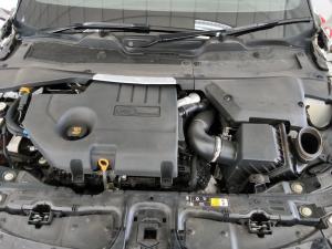 Land Rover Range Rover Evoque D200 R-Dynamic HSE - Image 19