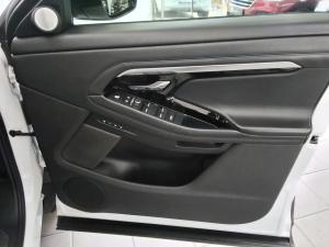 Land Rover Range Rover Evoque D200 R-Dynamic HSE - Image 24