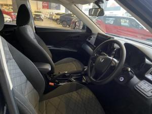 Mahindra XUV 3XO 1.2T MX2 auto - Image 4