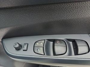 Nissan Navara 2.5DDTi double cab Pro-4X 4x4 Warrior - Image 17