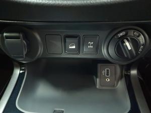 Nissan Navara 2.5DDTi double cab Pro-4X 4x4 Warrior - Image 9