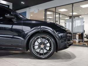 Porsche Cayenne turbo coupe - Image 14