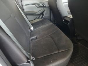 Isuzu D-Max 1.9TD double cab L auto - Image 10