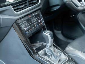 Volkswagen T-Roc 2.0TSI 4Motion R-Line - Image 16