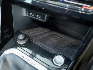 Volkswagen T-Roc 2.0TSI 4Motion R-Line - Image 17