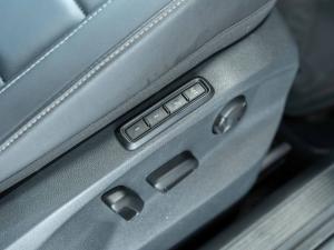 Volkswagen T-Roc 2.0TSI 4Motion R-Line - Image 22