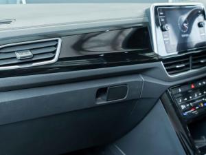 Volkswagen T-Roc 2.0TSI 4Motion R-Line - Image 25
