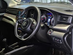 Suzuki XL6 1.5 GLX manual - Image 14