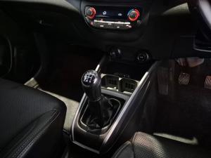 Suzuki XL6 1.5 GLX manual - Image 15