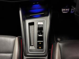 Volkswagen Golf GTI - Image 11