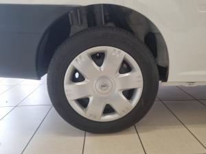 Nissan NP200 1.6i safety pack (aircon) - Image 13