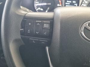 Toyota Hilux 2.4GD-6 double cab 4x4 Raider X auto - Image 9