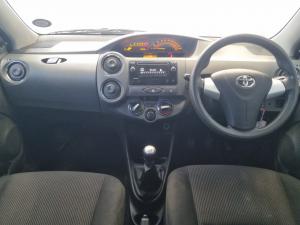 Toyota Etios hatch 1.5 Sprint - Image 6