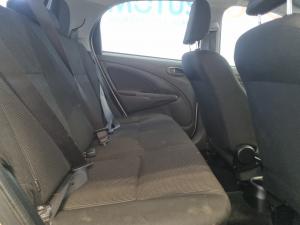 Toyota Etios hatch 1.5 Sprint - Image 14