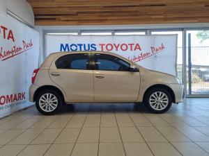 Toyota Etios hatch 1.5 Sprint - Image 3