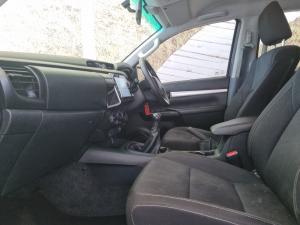 Toyota Hilux 2.4GD-6 double cab Raider manual - Image 7