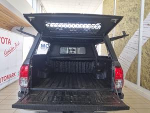 Toyota Hilux 2.4GD-6 double cab Raider manual - Image 17