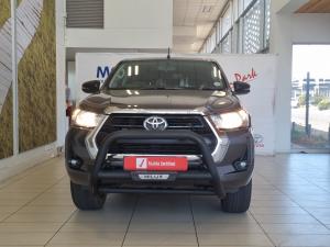 Toyota Hilux 2.4GD-6 double cab Raider manual - Image 4