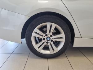BMW 3 Series 318i - Image 20