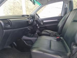 Toyota Hilux 2.0 single cab S (aircon) - Image 7
