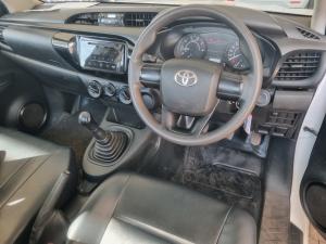 Toyota Hilux 2.0 single cab S (aircon) - Image 6