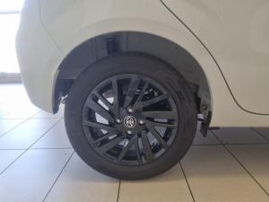 Toyota Vitz 1.0 XR manual - Image 14