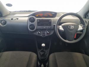Toyota Etios sedan 1.5 Sprint - Image 6