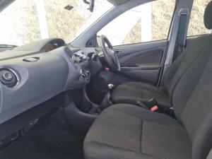 Toyota Etios sedan 1.5 Sprint - Image 7