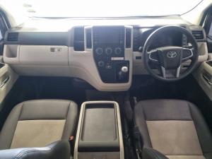 Toyota Quantum 2.8 SLWB bus 14-seater GL manual - Image 6