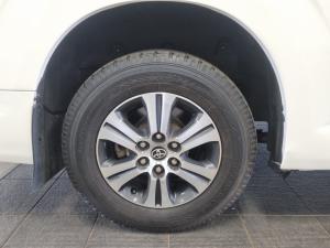 Toyota Quantum 2.8 SLWB bus 14-seater GL manual - Image 16
